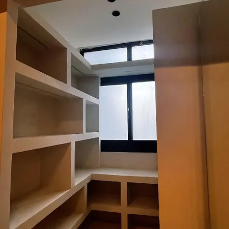 Bright & Spacious 2-Bedroom Minimalist Style, Family Apartment In The Heart Of Zamalek-3