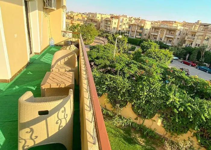 3Bd Apartment In A Family House With Garden View